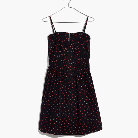 Madewell Pintuck Cami Dress in Fresh Strawberries - Picture 4 of 5